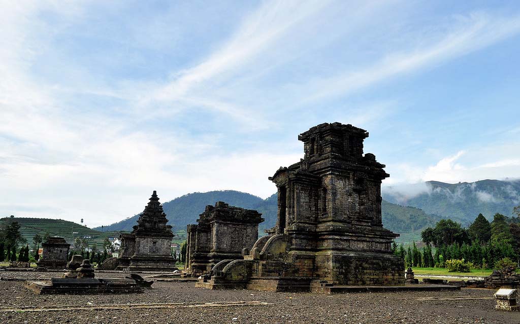 Заброшенный город Кратое (Индонезия)